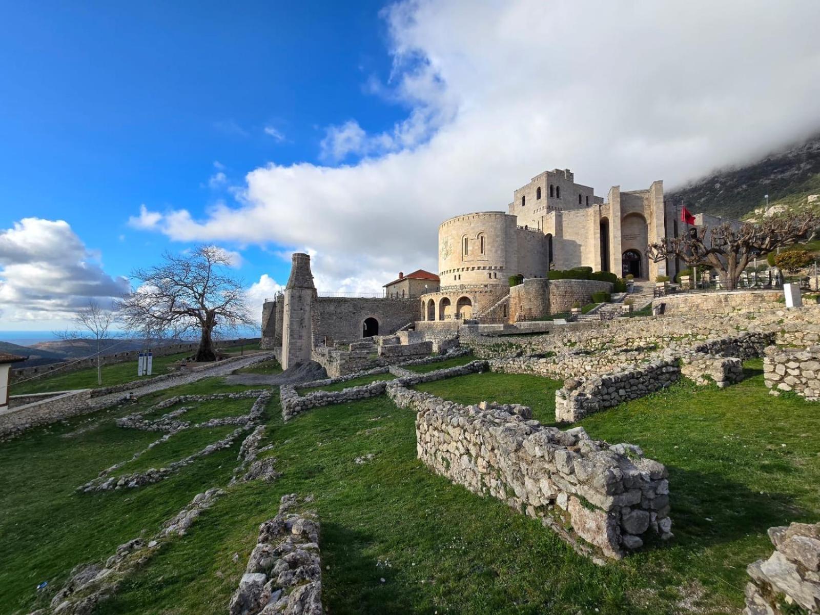 Villa Mefaja Krujë Exterior foto