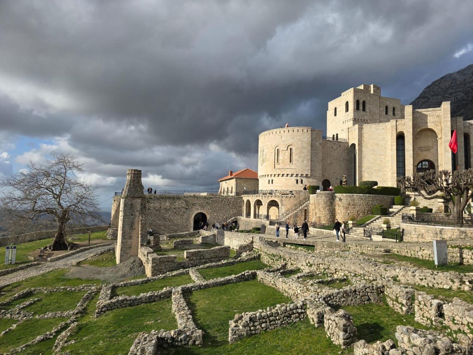 Villa Mefaja Krujë Exterior foto